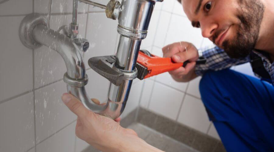 Professional same day plumber services in Borden, IN